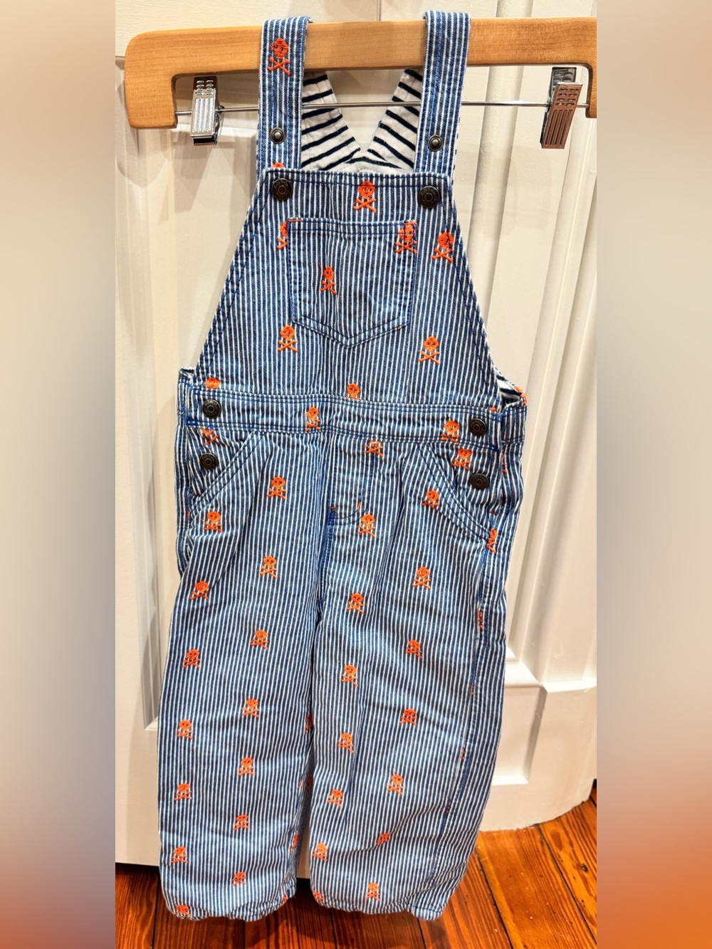 Baby Boden Blue-and-White Striped Overalls w/ Orange Skulls Sz. 3/4T Cotton Fall